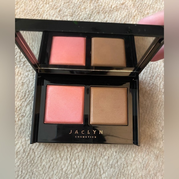 Jaclyn cosmetics bronze & blushing duo - Picture 2 of 3